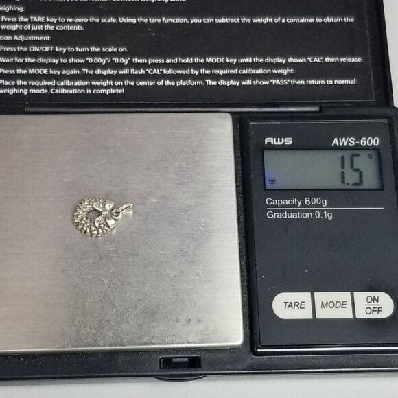 Vintage Sterling Silver Tiny Christmas Wreath Charm Pendant, Winter Holiday - Picture 4 of 8